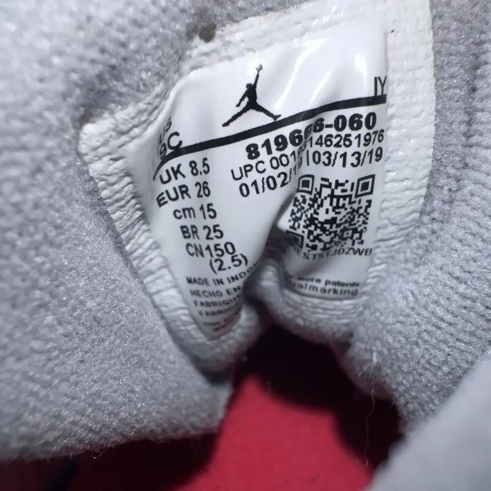 Air Jordan 12 Retro Racer Pink Wolf Grey Toddler 9C 819666-060 Shoes